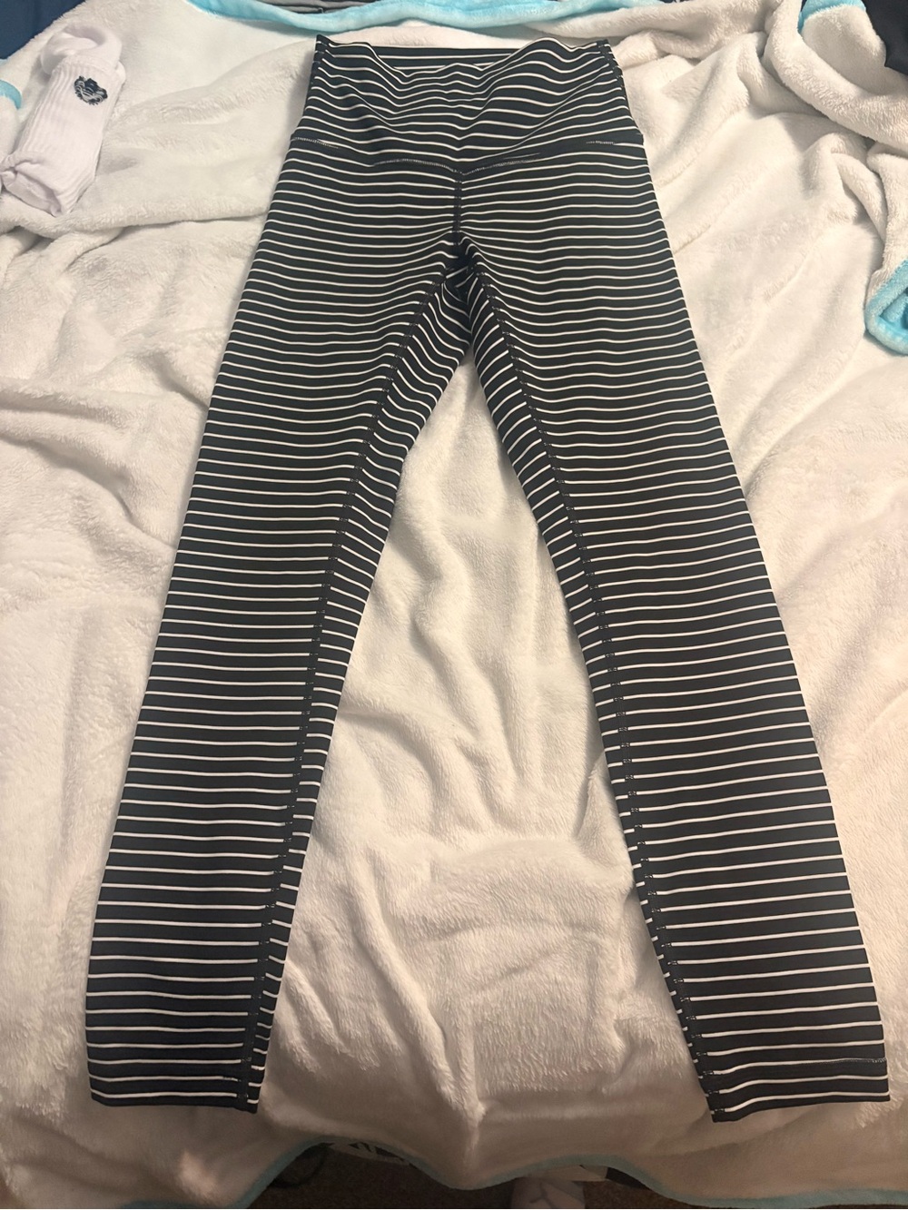 Lululemon Size 2 25” Wonder Under Luxe Stream Leggings